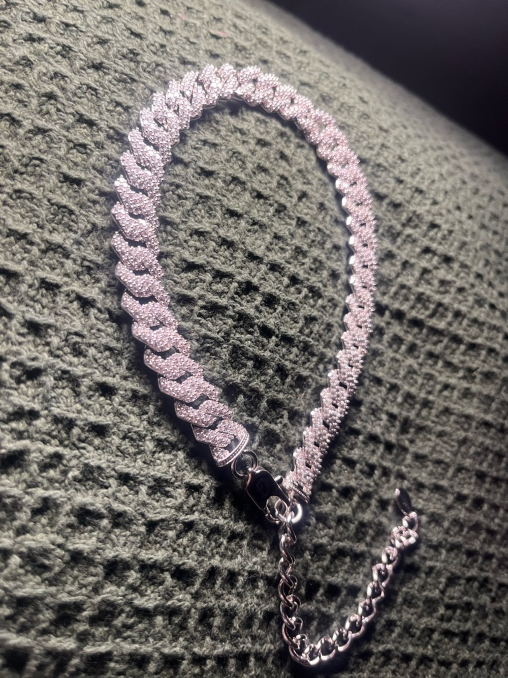 GLD iced out Cuban chain choker - Picture 8 of 10